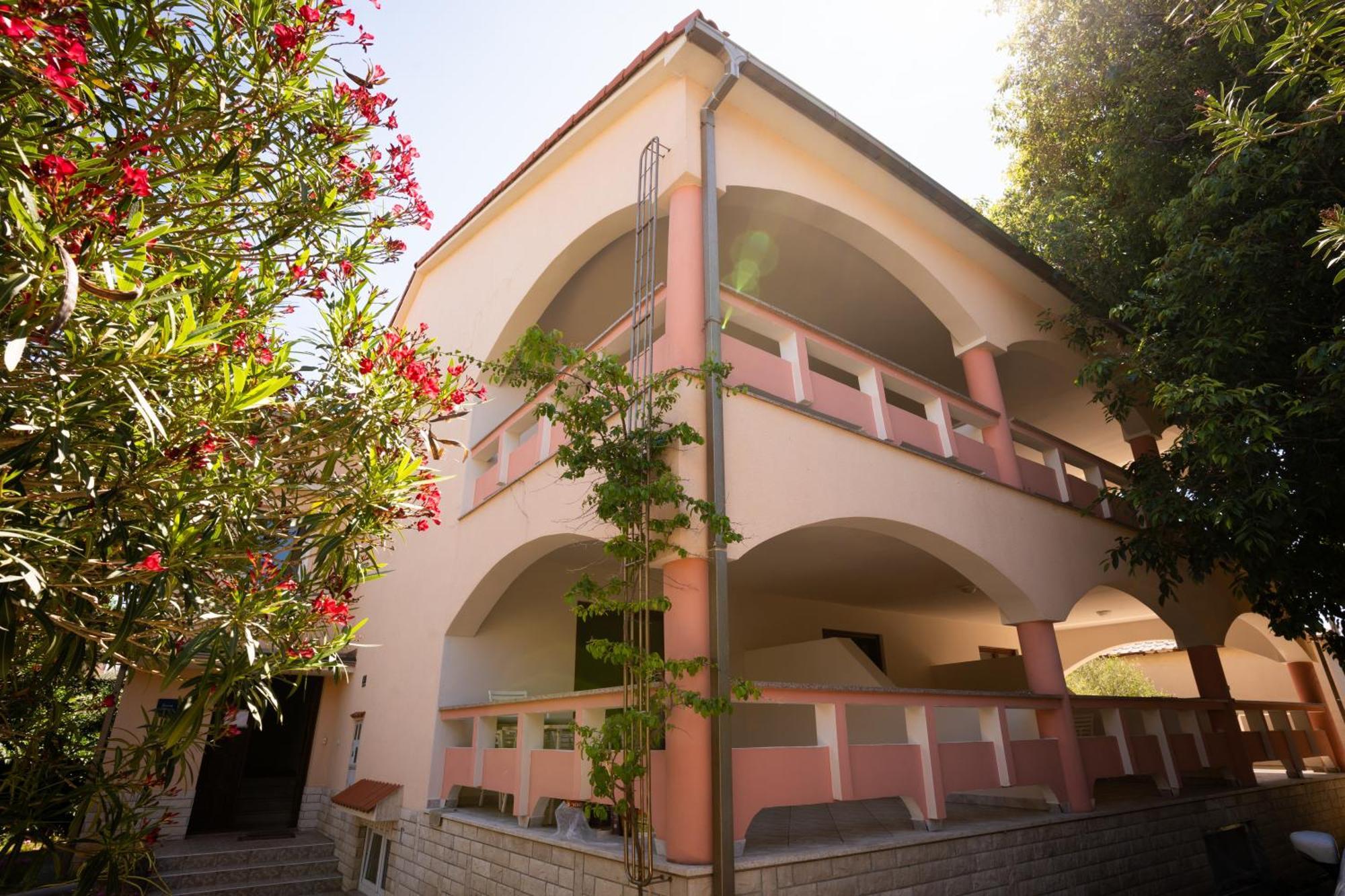 Villa Barbara Oasis Central Suite With Terrace Novalja Ngoại thất bức ảnh